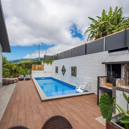 Sea Colors By An Island Villa Arco da Calheta (Madeira)