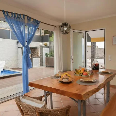 Sea Colors By An Island * Arco da Calheta (Madeira)