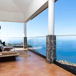 Sea Colors By An Island Villa Arco da Calheta